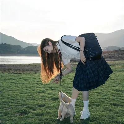 海边的白房子